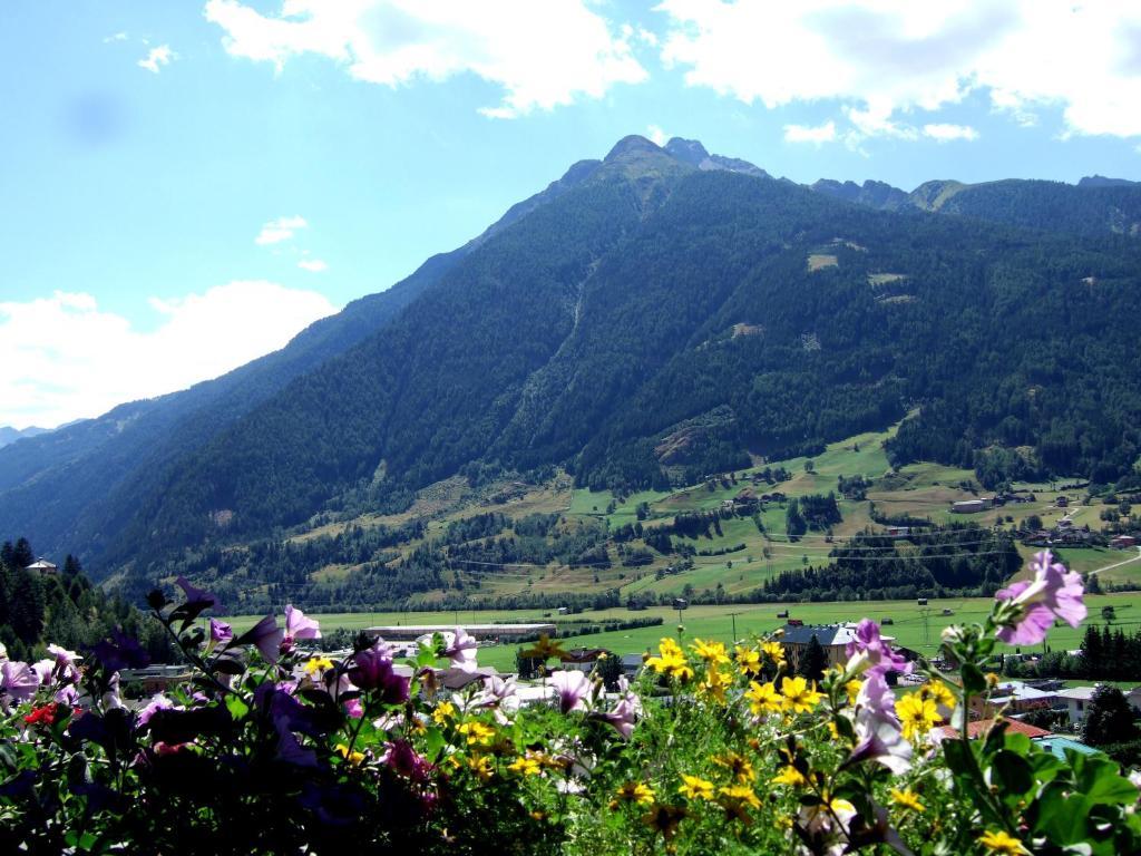 Ferienhaus Sonnenhang Matrei in Osttirol Habitación foto