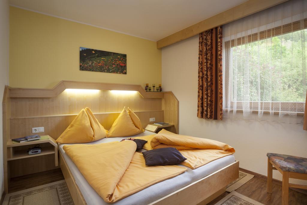 Ferienhaus Sonnenhang Matrei in Osttirol Exterior foto